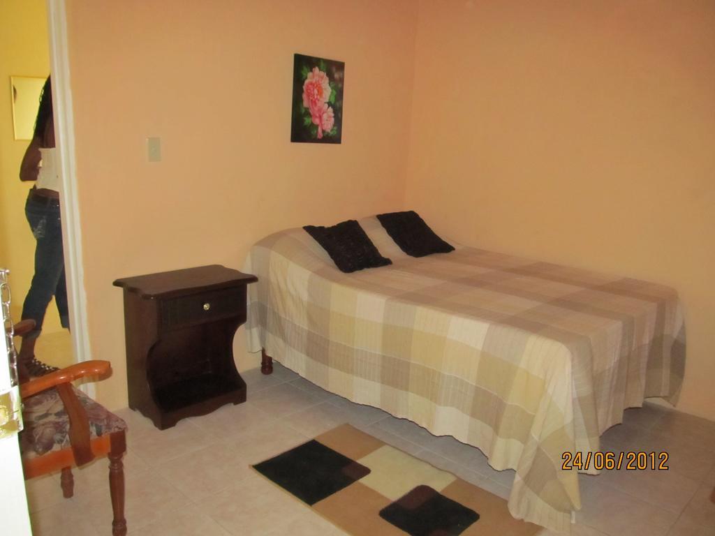 Barefoot Guest House Belfast Habitación foto